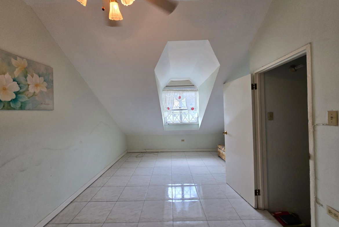 Eighth image of 3-1-3 Worthington Terrace in Kingston 5, St. Andrew, Jamaica - property is For Sale