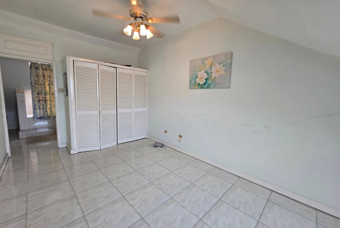 Tenth image of 3-1-3 Worthington Terrace in Kingston 5, St. Andrew, Jamaica - property is For Sale