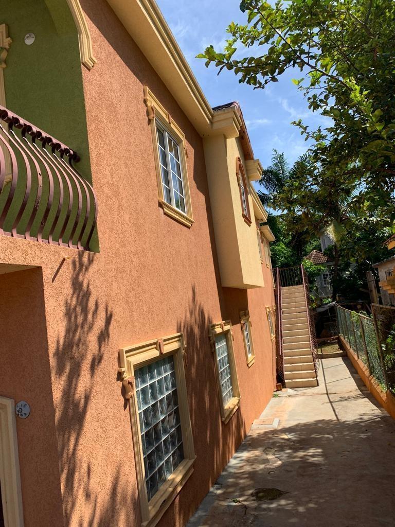 Charming-6-Bedroom-House-for-Sale-in-Greenvale-Hatfield-Manchester-Jamaica Second image of Top Greenvale, Hatfield in Hat Field, Manchester, Jamaica - property is For Sale