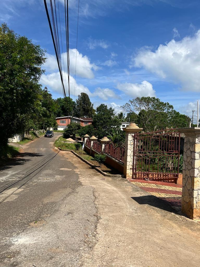 Charming-6-Bedroom-House-for-Sale-in-Greenvale-Hatfield-Manchester-Jamaica Eleventh image of Top Greenvale, Hatfield in Hat Field, Manchester, Jamaica - property is For Sale
