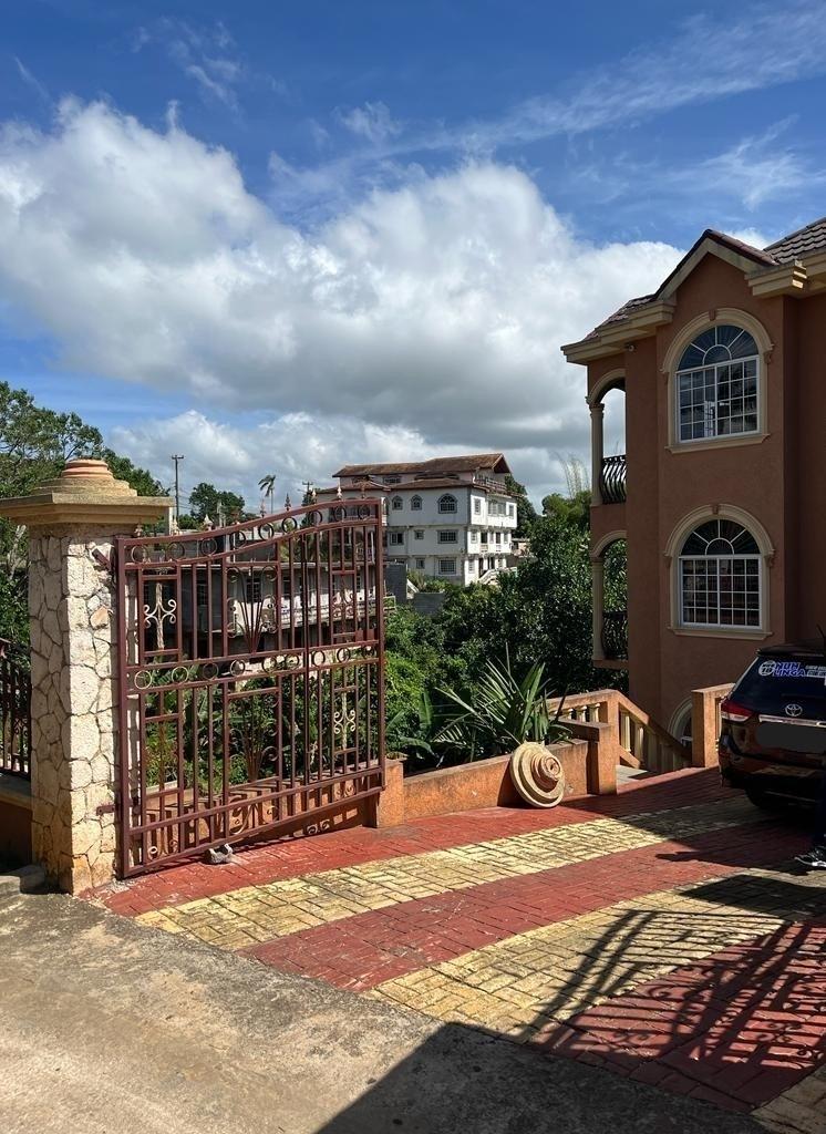 Charming-6-Bedroom-House-for-Sale-in-Greenvale-Hatfield-Manchester-Jamaica Fourth image of Top Greenvale, Hatfield in Hat Field, Manchester, Jamaica - property is For Sale