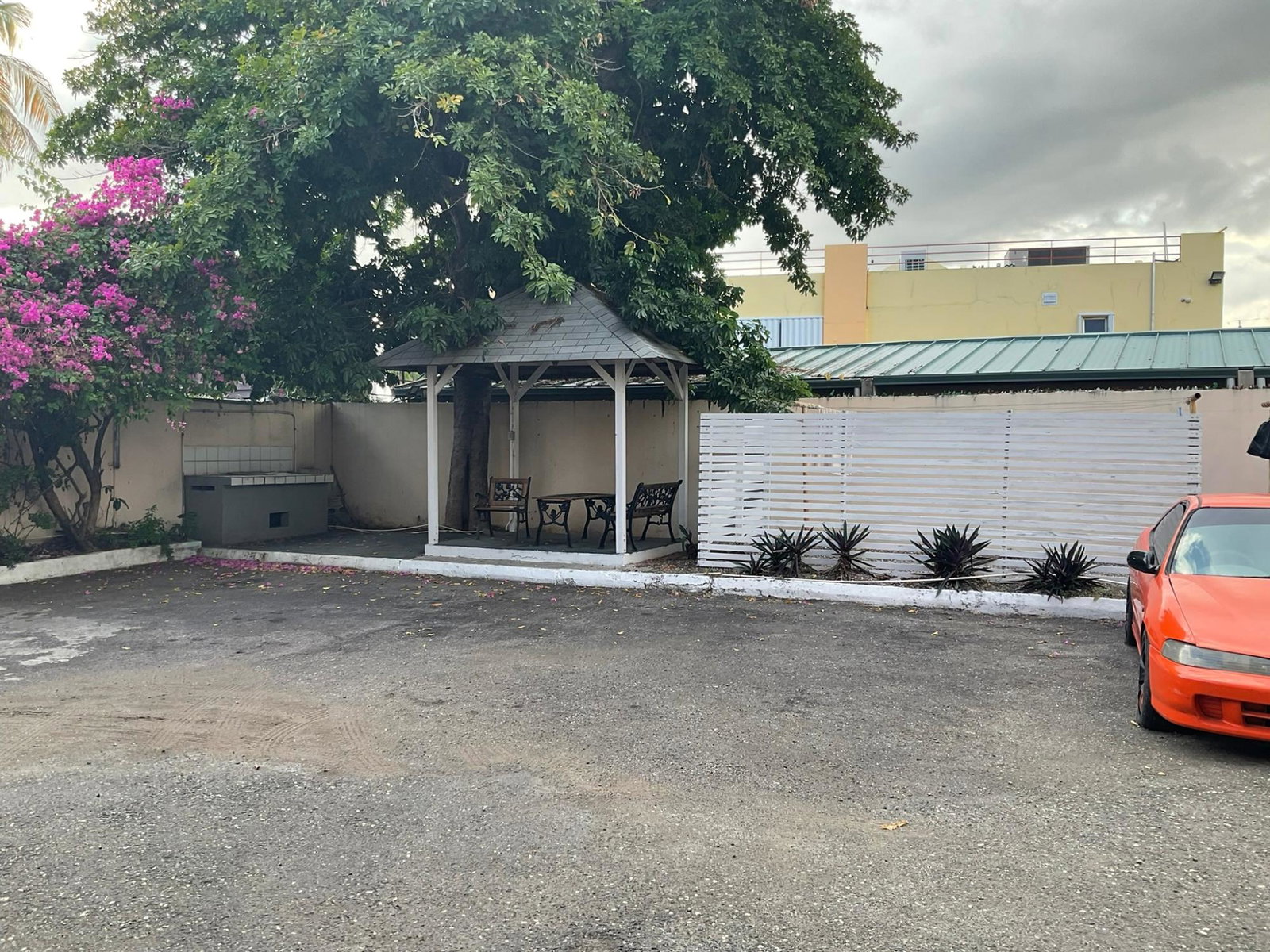 Charming-Studio-Apartment-for-Sale-in-St.-Andrew-Jamaica-–-Great-Investment-Opportunity Eleventh image of 211-15 1/2 Kensington Crescent in Kingston 5, St. Andrew, Jamaica - property is For Sale
