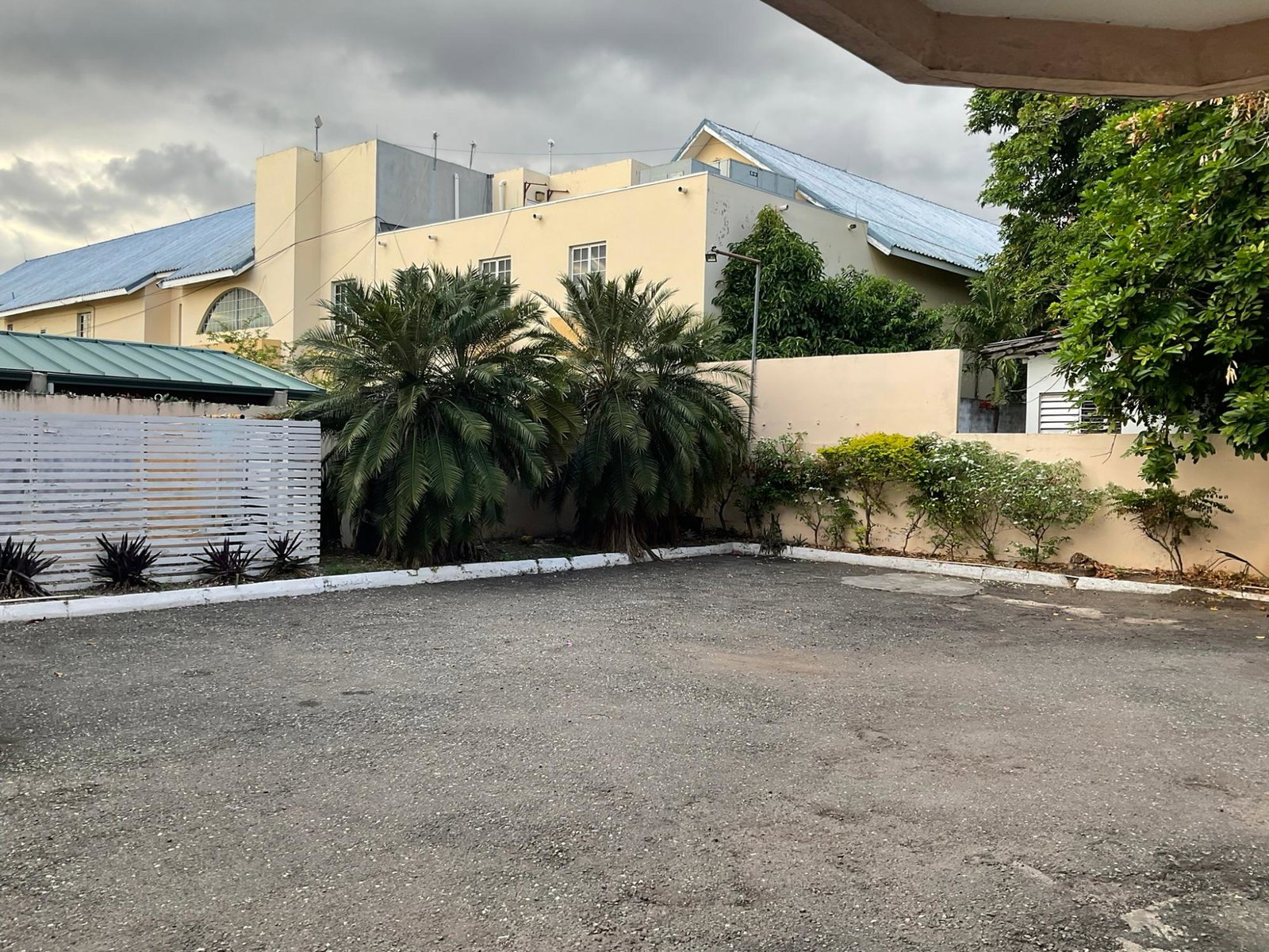 Charming-Studio-Apartment-for-Sale-in-St.-Andrew-Jamaica-–-Great-Investment-Opportunity Twelfth image of 211-15 1/2 Kensington Crescent in Kingston 5, St. Andrew, Jamaica - property is For Sale