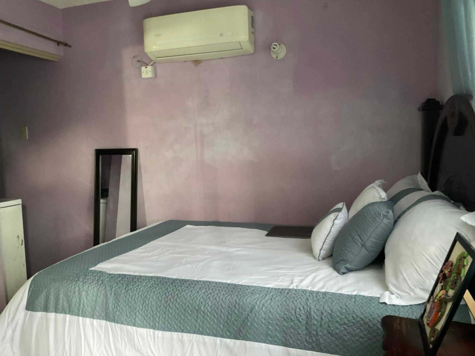 Charming-Studio-Apartment-for-Sale-in-St.-Andrew-Jamaica-–-Great-Investment-Opportunity Ninth image of 211-15 1/2 Kensington Crescent in Kingston 5, St. Andrew, Jamaica - property is For Sale
