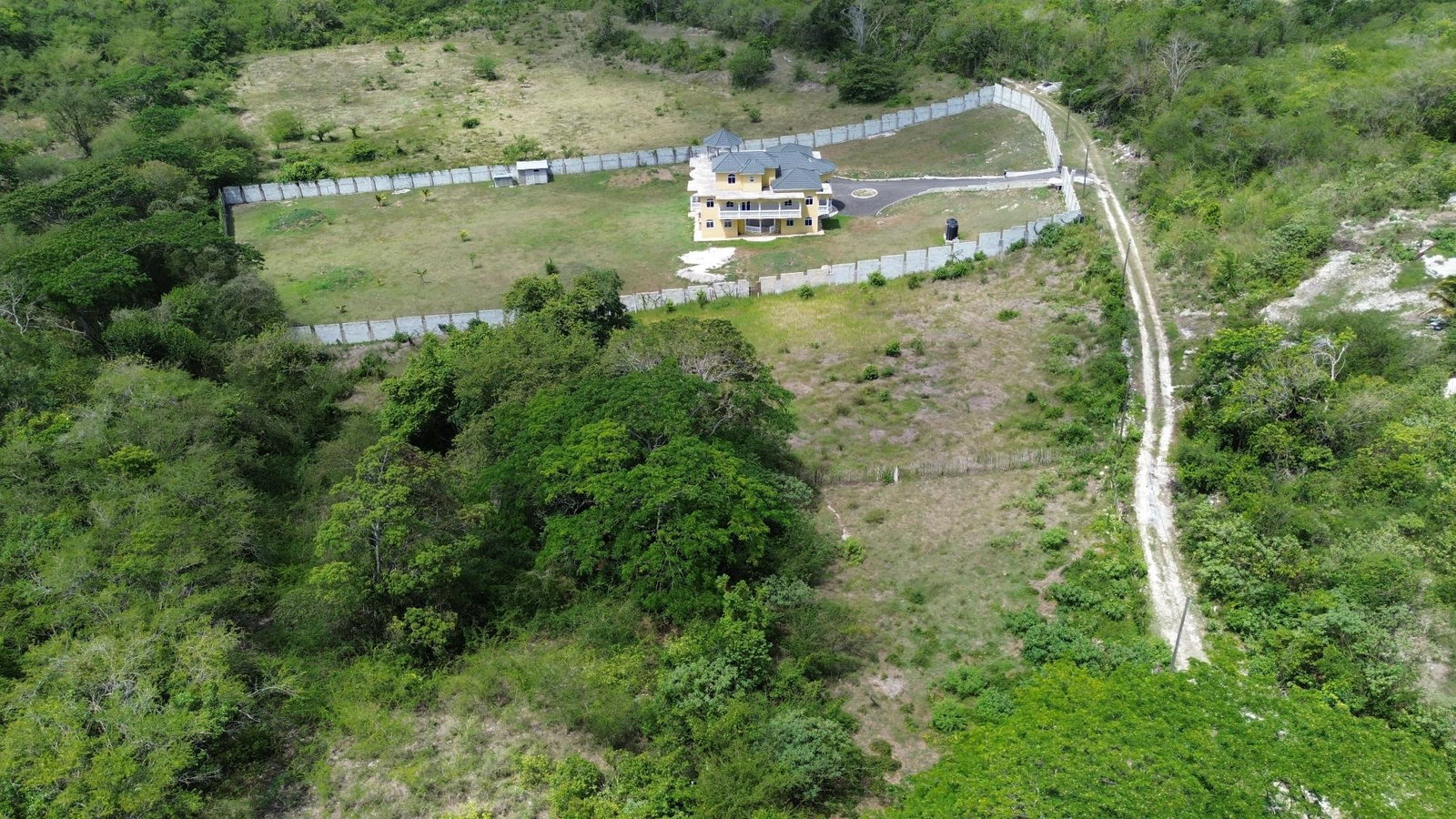 Fourth image of Content Adelphi in Adelphi, St. James, Jamaica - property is For Sale