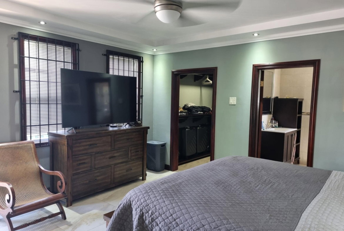 Fourteenth image of 10-4 Upper Musgrave Avenue in Kingston 10, St. Andrew, Jamaica - property is For Sale
