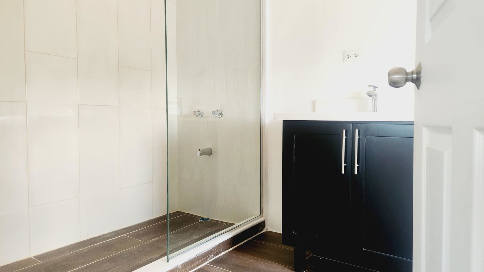 Why IMARAT Downtown? Signature Collection: Luxury Apartments ... - Luxury Penthouse Apartments Industrial Space