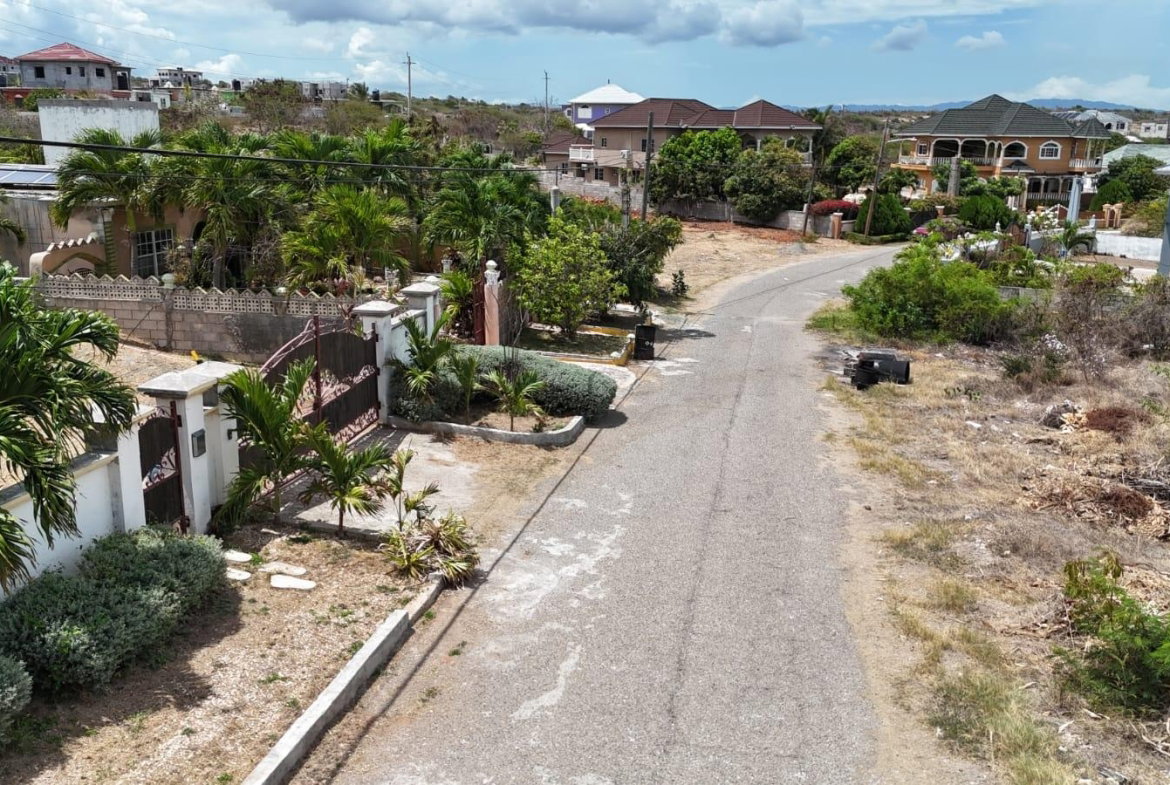 Sixteenth image of 216 Sandhill Circle in HELLSHIRE HILLS, St. Catherine, Jamaica - property is For Sale