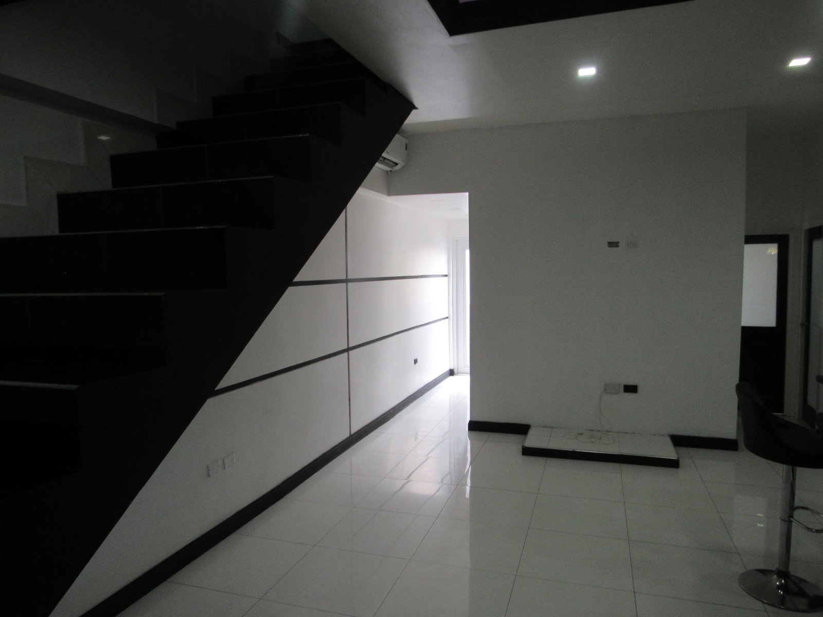 Fifth image of 40-7 Kensington Crescent in Kingston 5, St. Andrew, Jamaica - property is For Sale