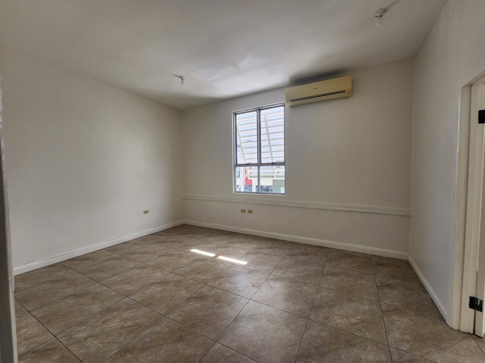 Ninth image of 13 West Kings House rd in Kingston 10, St. Andrew, Jamaica - property is For Rent