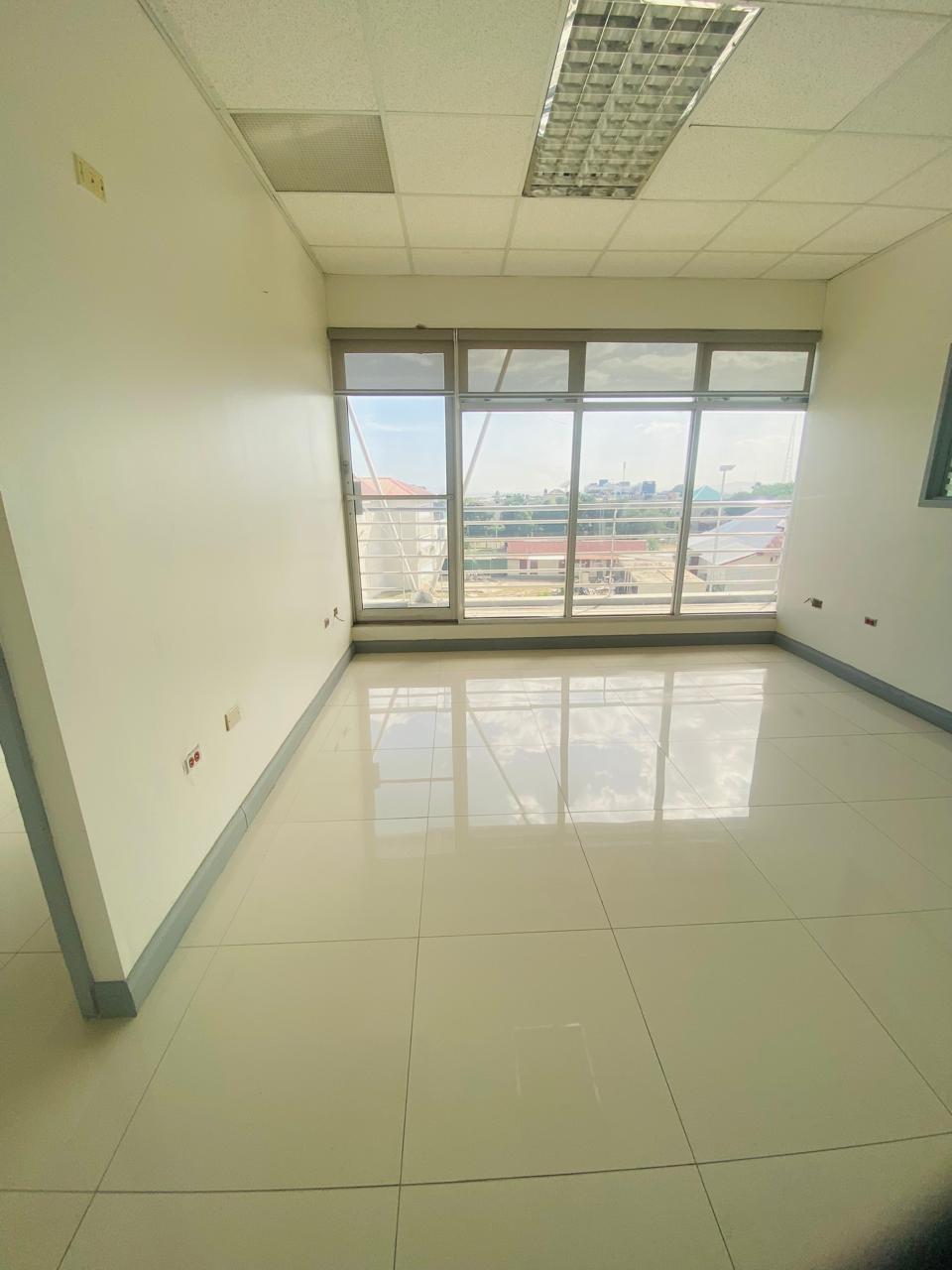 Eighth image of 15 Hope Road in Kingston 10, St. Andrew, Jamaica - property is For Rent