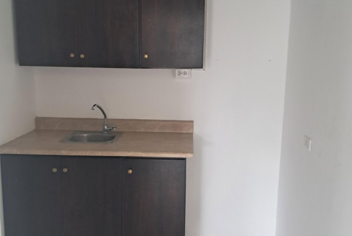 Fifth image of 16 South Avenue in Kingston 10, St. Andrew, Jamaica - property is For Rent