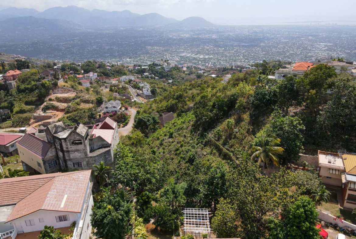 Tenth image of 6 Sterling Castle, Kingston in Kingston 19, St. Andrew, Jamaica - property is For Sale