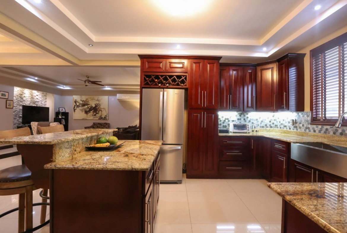 Eleventh image of 19-4 Upper Musgrave Avenue in Kingston 5, St. Andrew, Jamaica - property is For Sale