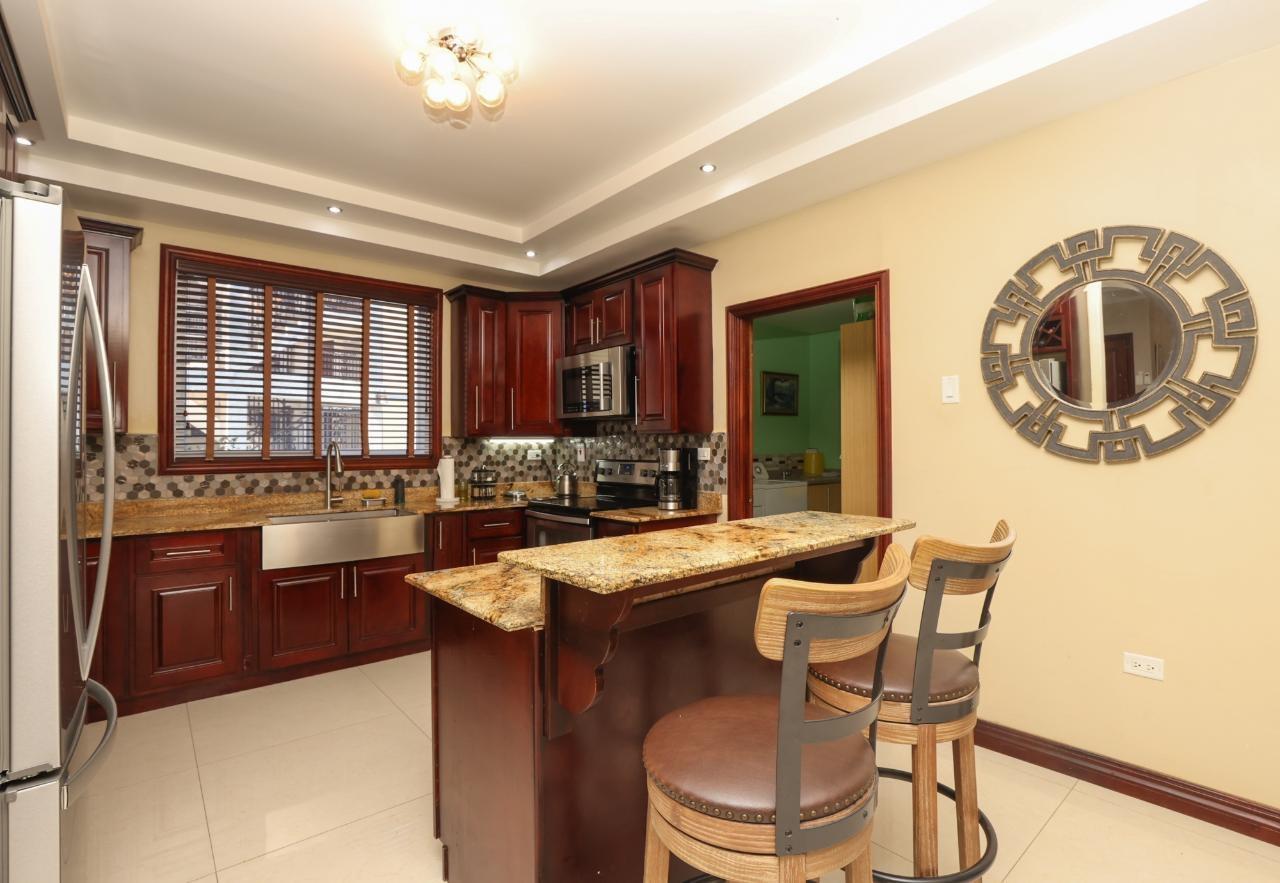 Twelfth image of 19-4 Upper Musgrave Avenue in Kingston 5, St. Andrew, Jamaica - property is For Sale