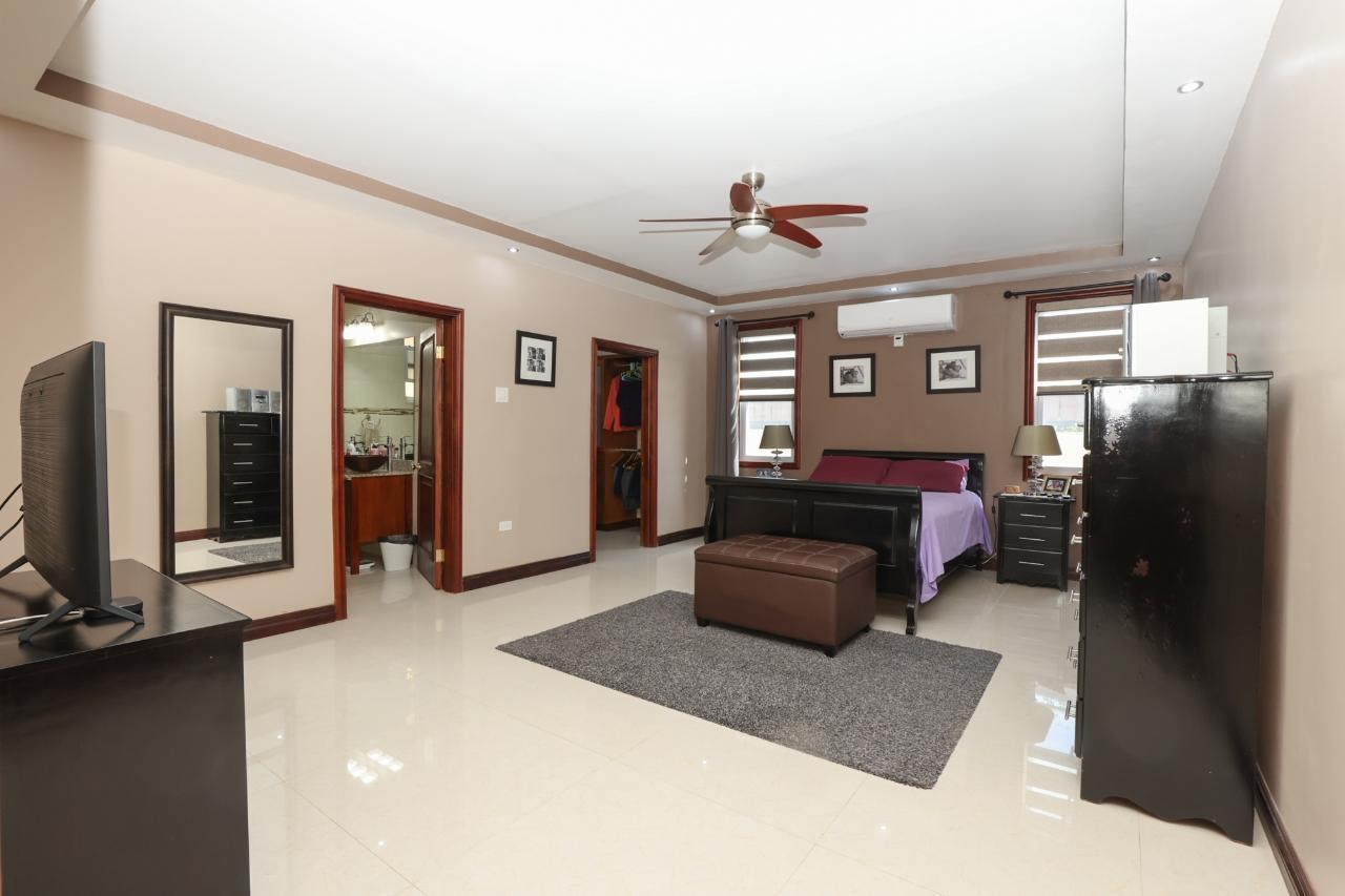 Seventh image of 19-4 Upper Musgrave Avenue in Kingston 5, St. Andrew, Jamaica - property is For Sale