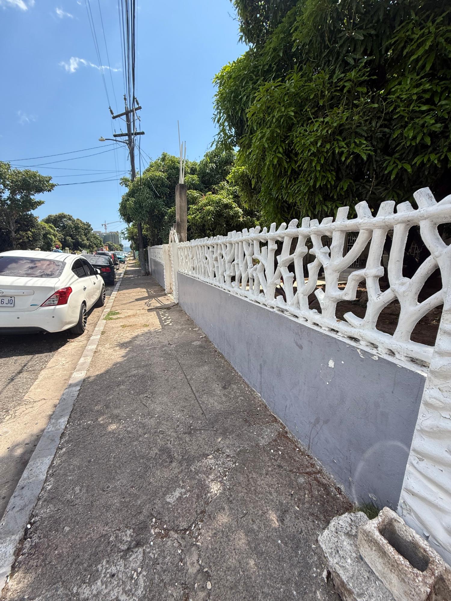 Spacious-Fixer-Upper-House-for-Sale-Near-the-Sea-–-29-Fairbourne-Rd-Kingston-Jamaica Tenth image of 29 Fairbourne Road in Kingston 2, Kingston, Jamaica - property is For Sale