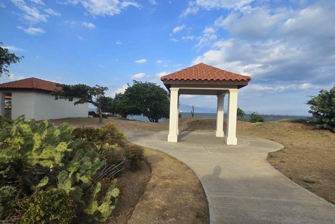 Eleventh image of 409- Bay Front Apartments in Port Henderson, St. Catherine, Jamaica - property is For Rent