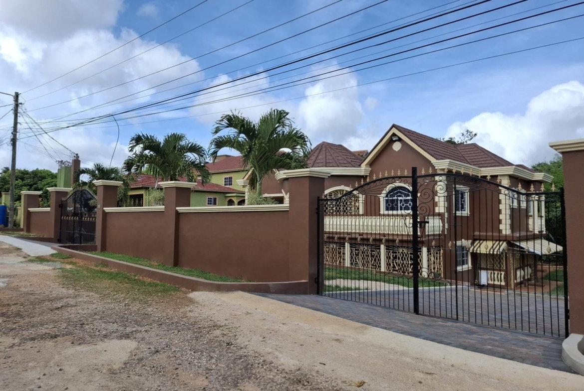 Tenth image of 60 Red Bank Subdivision, Hat in Hatfield, Manchester, Jamaica - property is For Rent