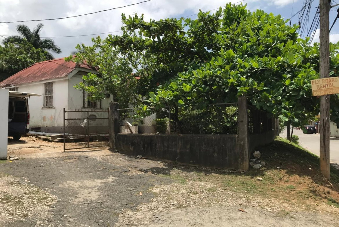 Second image of Bog Walk, St. Catherine in Bog Walk, St. Catherine, Jamaica - property is For Sale