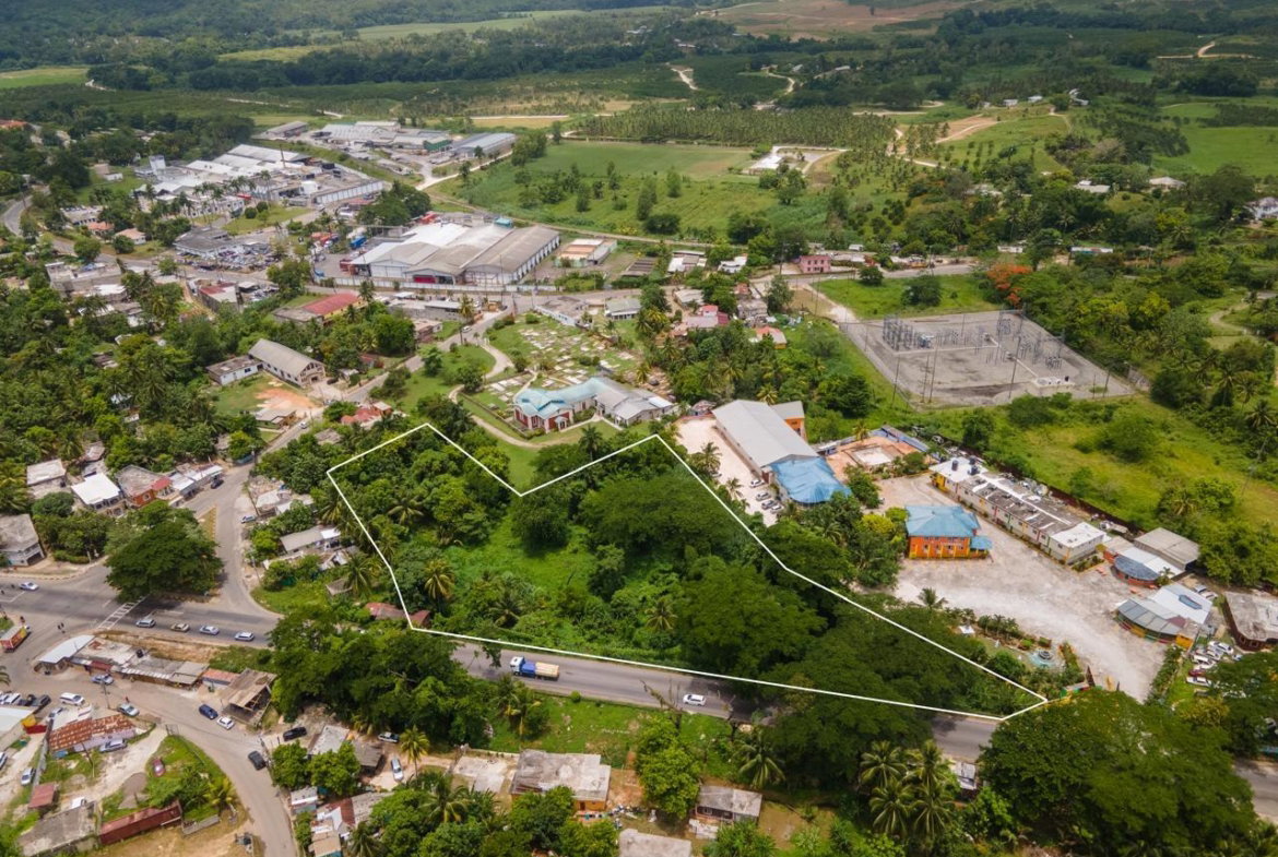 Seventh image of Bog Walk, St. Catherine in Bog Walk, St. Catherine, Jamaica - property is For Sale