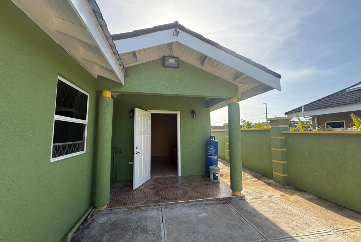 Second image of Draxhall Manor in Drax Hall Estate, St. Ann, Jamaica - property is For Rent