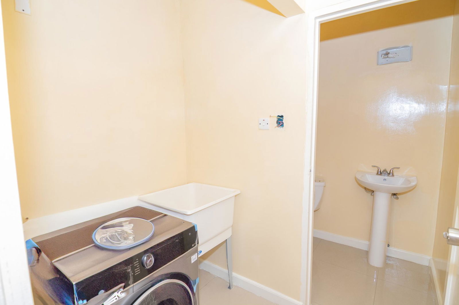 2-Bedroom-Apartment-for-Rent-in-Patrick-Heights-Red-Hills-St.-Andrew Fourth image of 6- Tojora Rd, Patrick Height in Red Hills, St. Andrew, Jamaica - property is For Rent