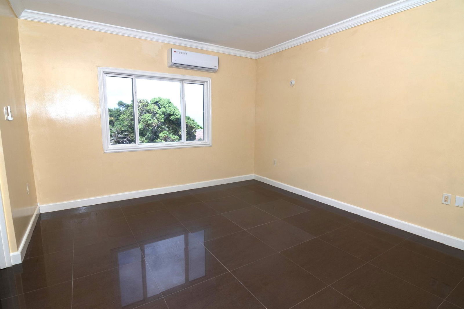 2-Bedroom-Apartment-for-Rent-in-Patrick-Heights-Red-Hills-St.-Andrew Eighth image of 6- Tojora Rd, Patrick Height in Red Hills, St. Andrew, Jamaica - property is For Rent