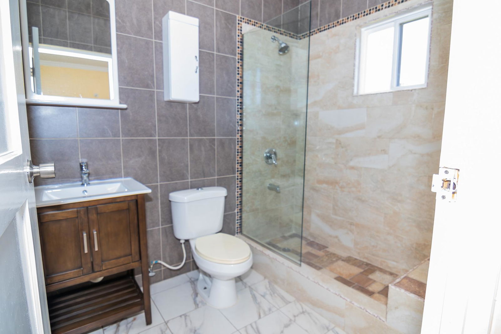 2-Bedroom-Apartment-for-Rent-in-Patrick-Heights-Red-Hills-St.-Andrew Ninth image of 6- Tojora Rd, Patrick Height in Red Hills, St. Andrew, Jamaica - property is For Rent