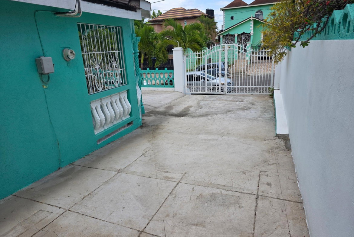 Fourth image of 1-490 Rhyne Park in Montego Bay, St. James, Jamaica - property is For Rent
