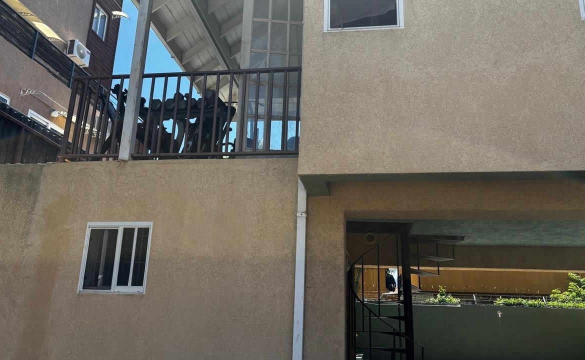 Twenty-Second image of 1c- Roseneath Avenue in Kingston 6, St. Andrew, Jamaica - property is For Rent