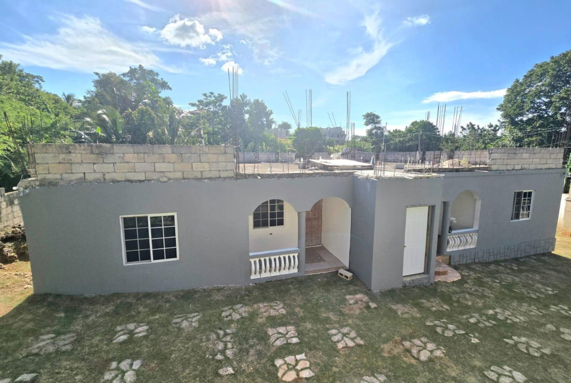 Third image of Hatfield, Mandeville in Hatfield, Manchester, Jamaica - property is For Sale