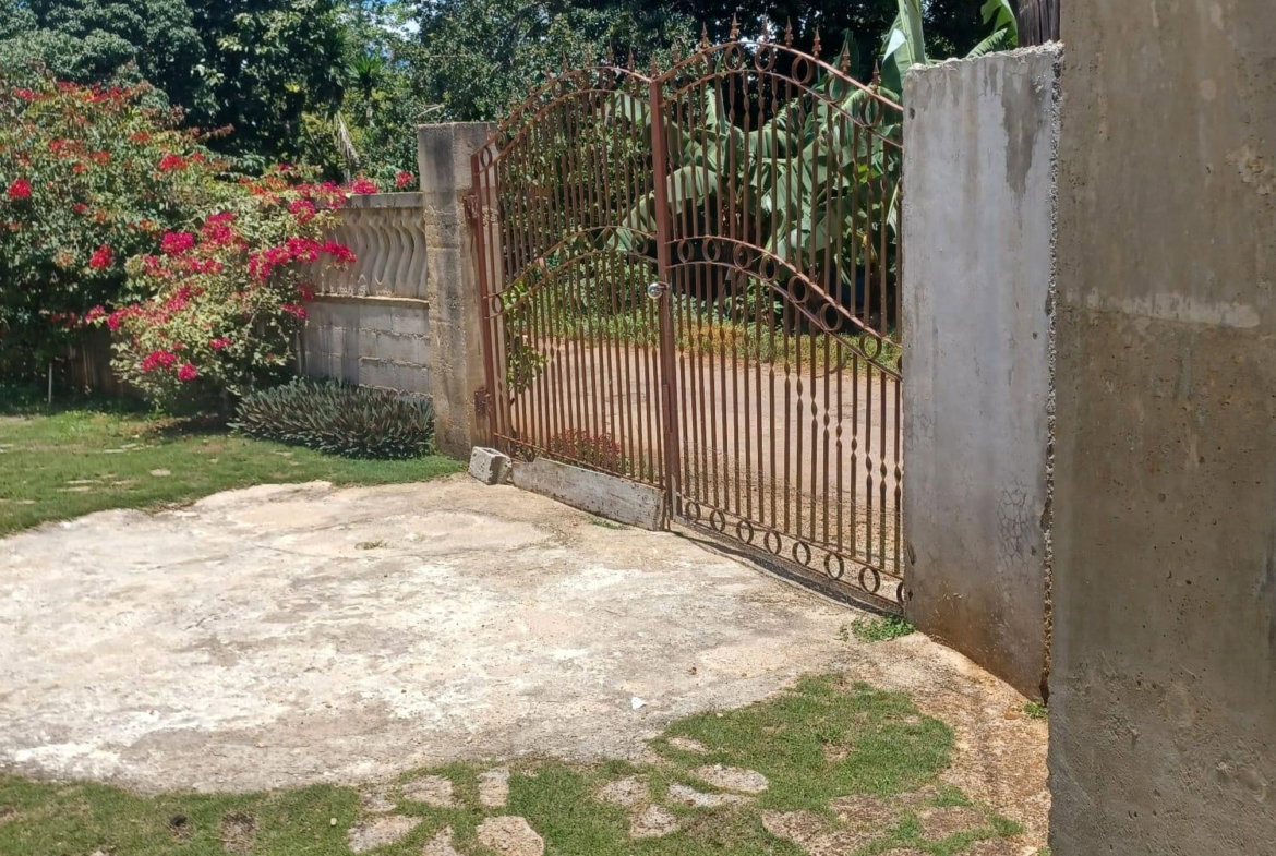 Twenty-Seventh image of Hatfield, Mandeville in Hatfield, Manchester, Jamaica - property is For Sale