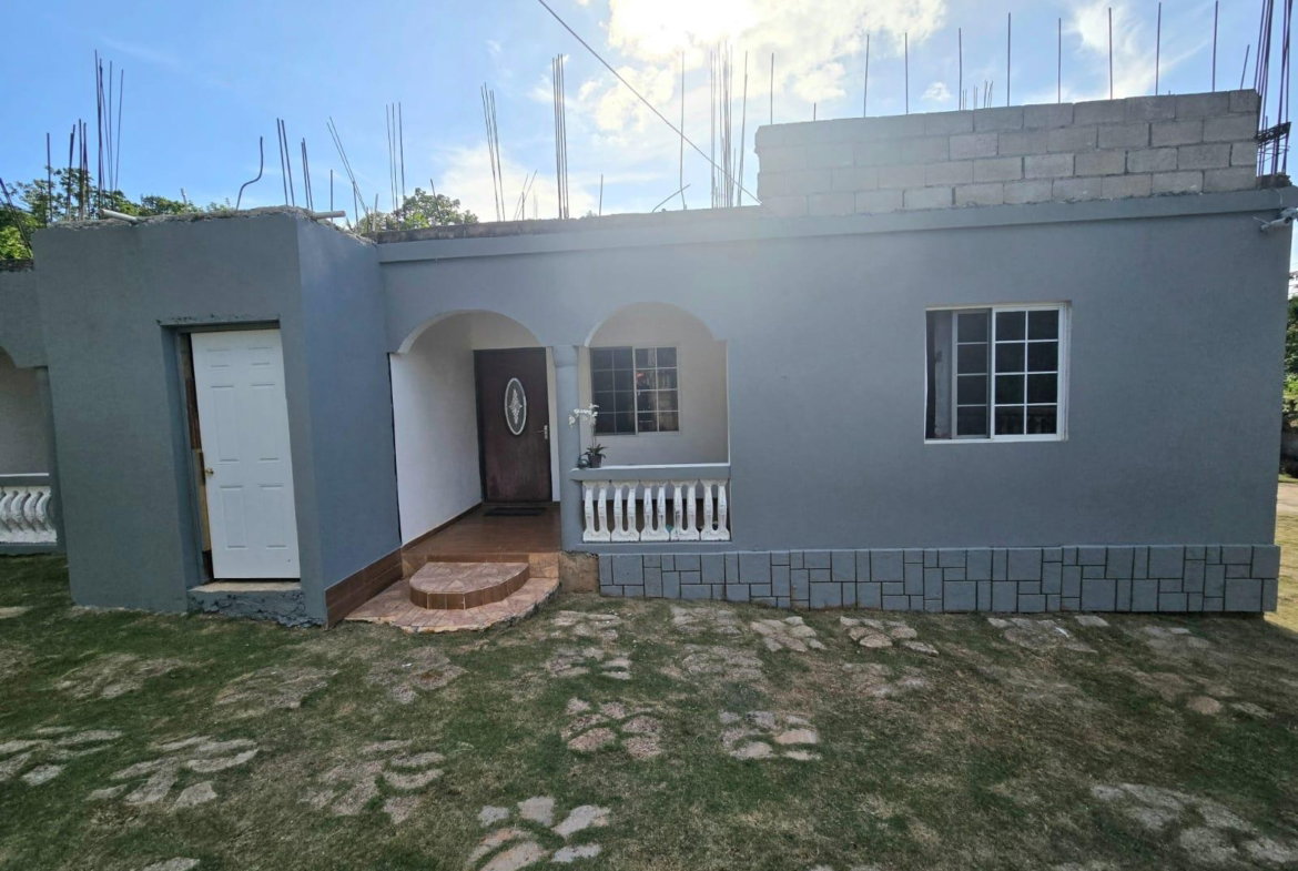 Seventh image of Hatfield, Mandeville in Hatfield, Manchester, Jamaica - property is For Sale