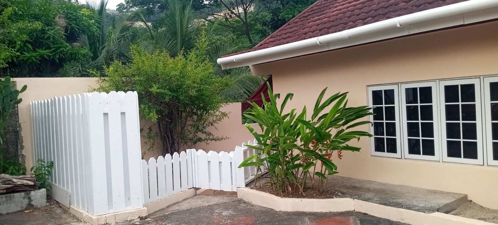 Second image of Graham Heights in Kingston 8, St. Andrew, Jamaica - property is For Rent