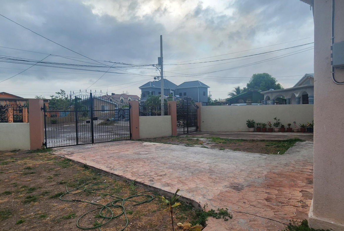 Fifteenth image of Sage Place in New Harbour Village, St. Catherine, Jamaica - property is For Rent