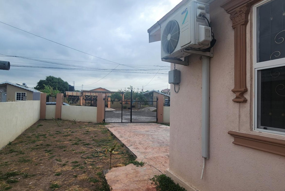 Sixteenth image of Sage Place in New Harbour Village, St. Catherine, Jamaica - property is For Rent