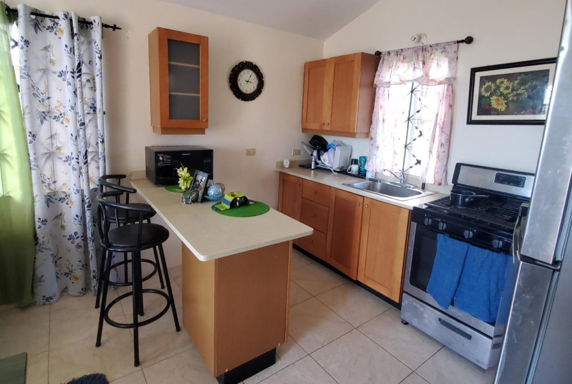 Fifth image of 715 Modelle Crescent in New Harbour Village, St. Catherine, Jamaica - property is For Rent