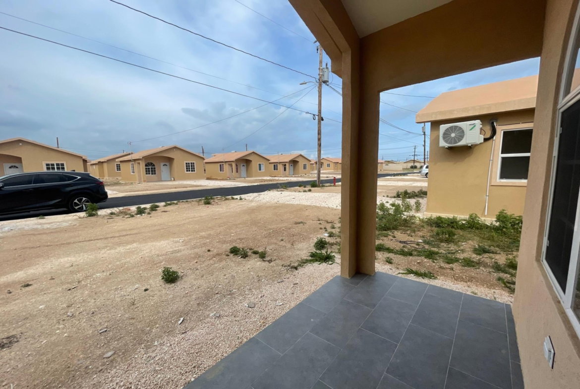 Third image of 304 Phoenix Park Village in Phoenix Park, St. Catherine, Jamaica - property is For Rent