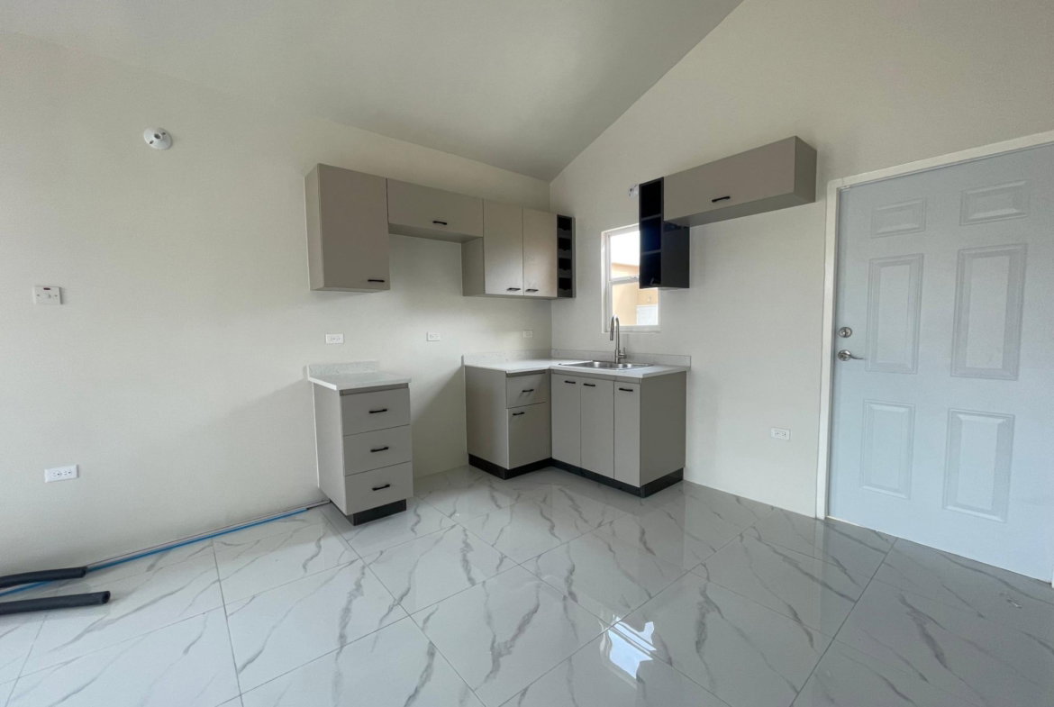 Seventh image of 304 Phoenix Park Village in Phoenix Park, St. Catherine, Jamaica - property is For Rent