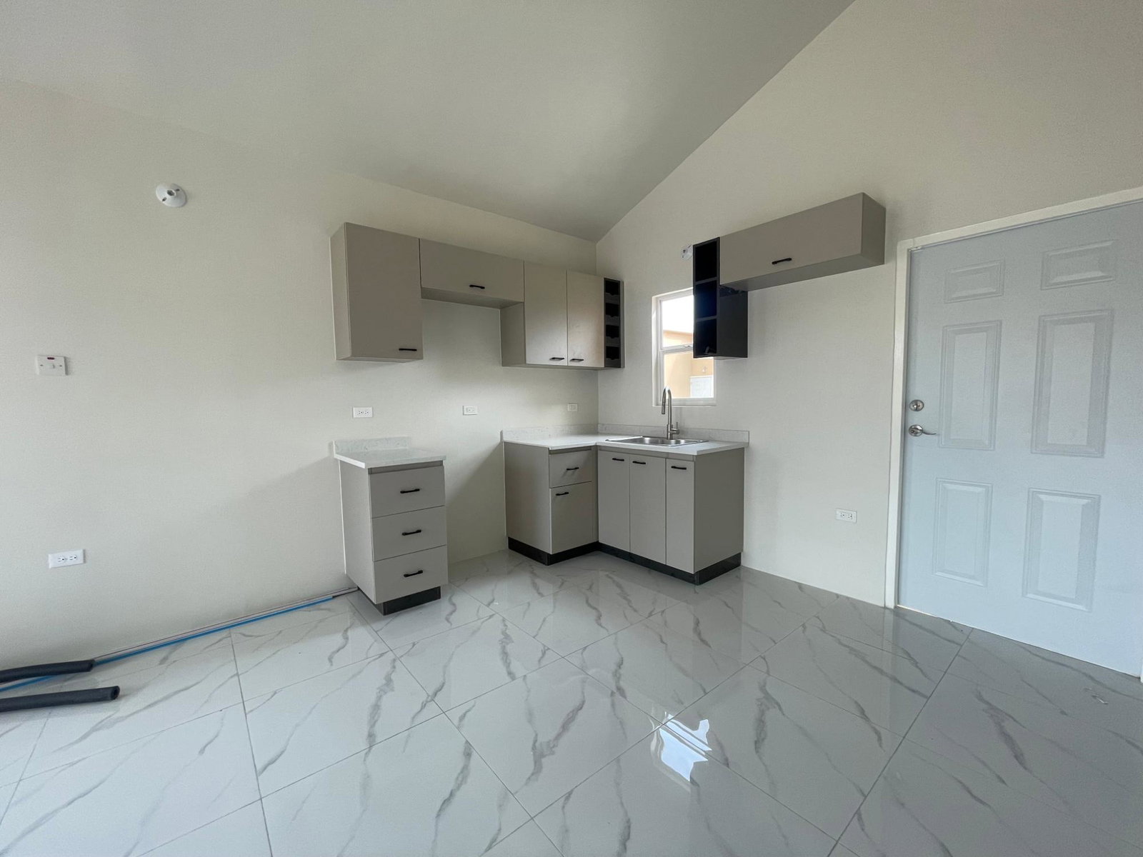 Seventh image of 304 Phoenix Park Village in Phoenix Park, St. Catherine, Jamaica - property is For Rent