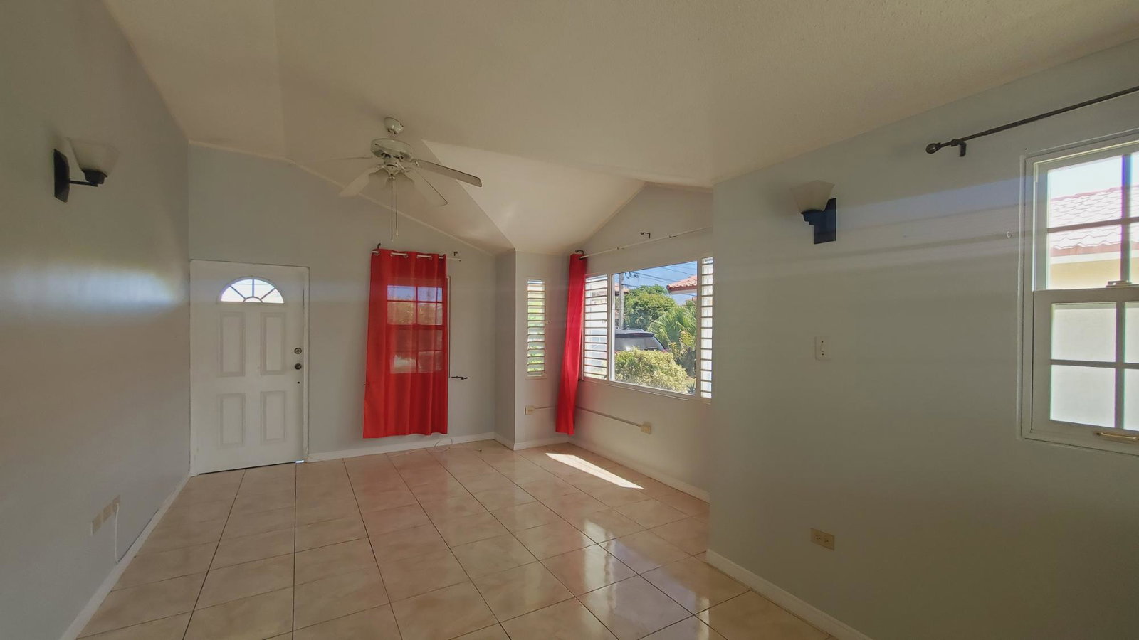 Twelfth image of 190 Waverly Close in Portmore Country Club, St. Catherine, Jamaica - property is For Rent