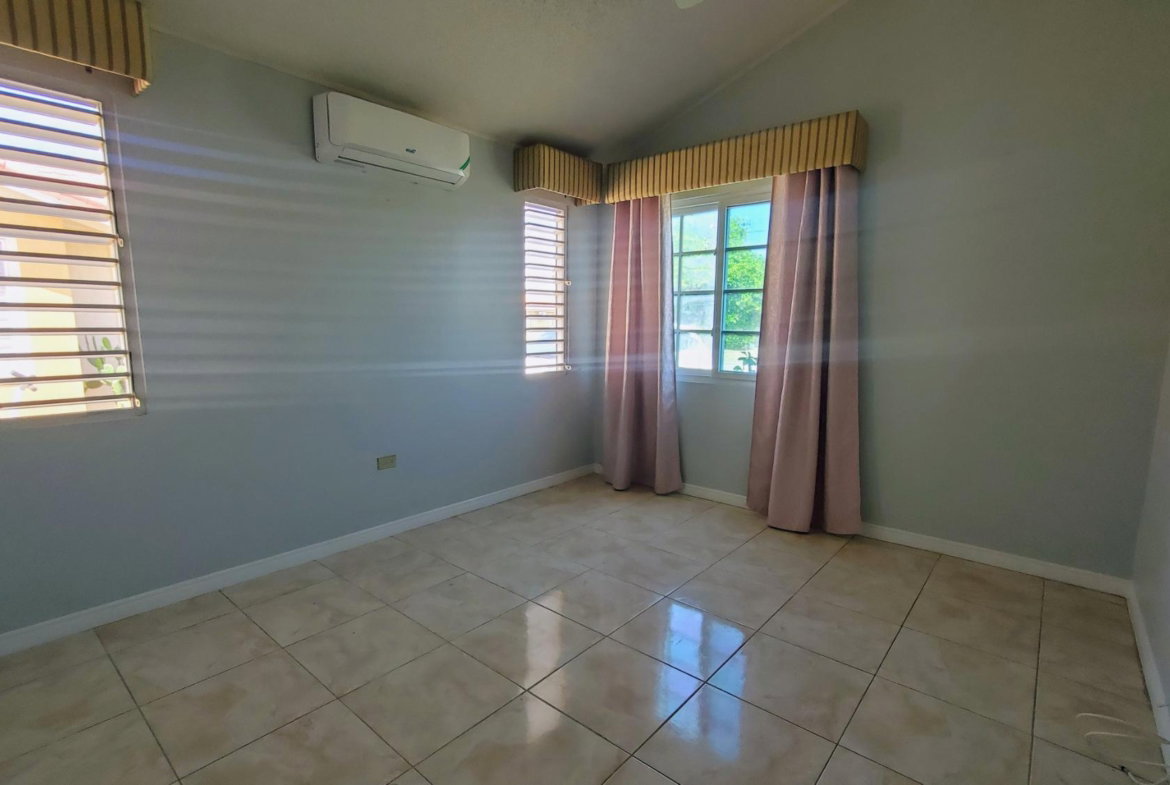 Fourteenth image of 190 Waverly Close in Portmore Country Club, St. Catherine, Jamaica - property is For Rent