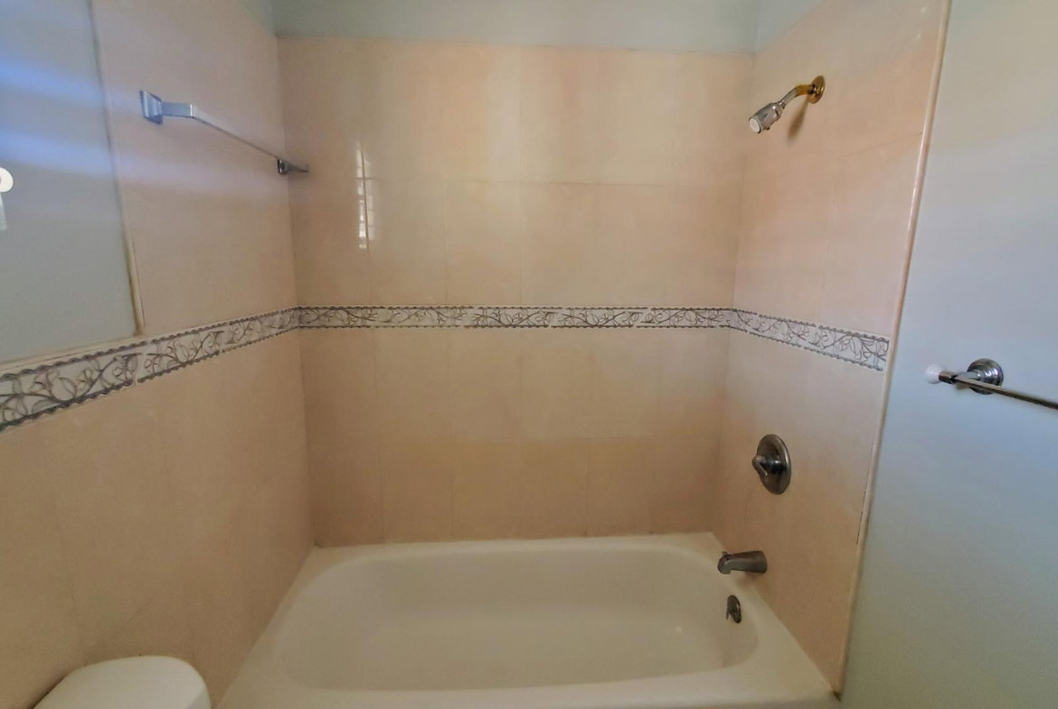 Nineteenth image of 190 Waverly Close in Portmore Country Club, St. Catherine, Jamaica - property is For Rent