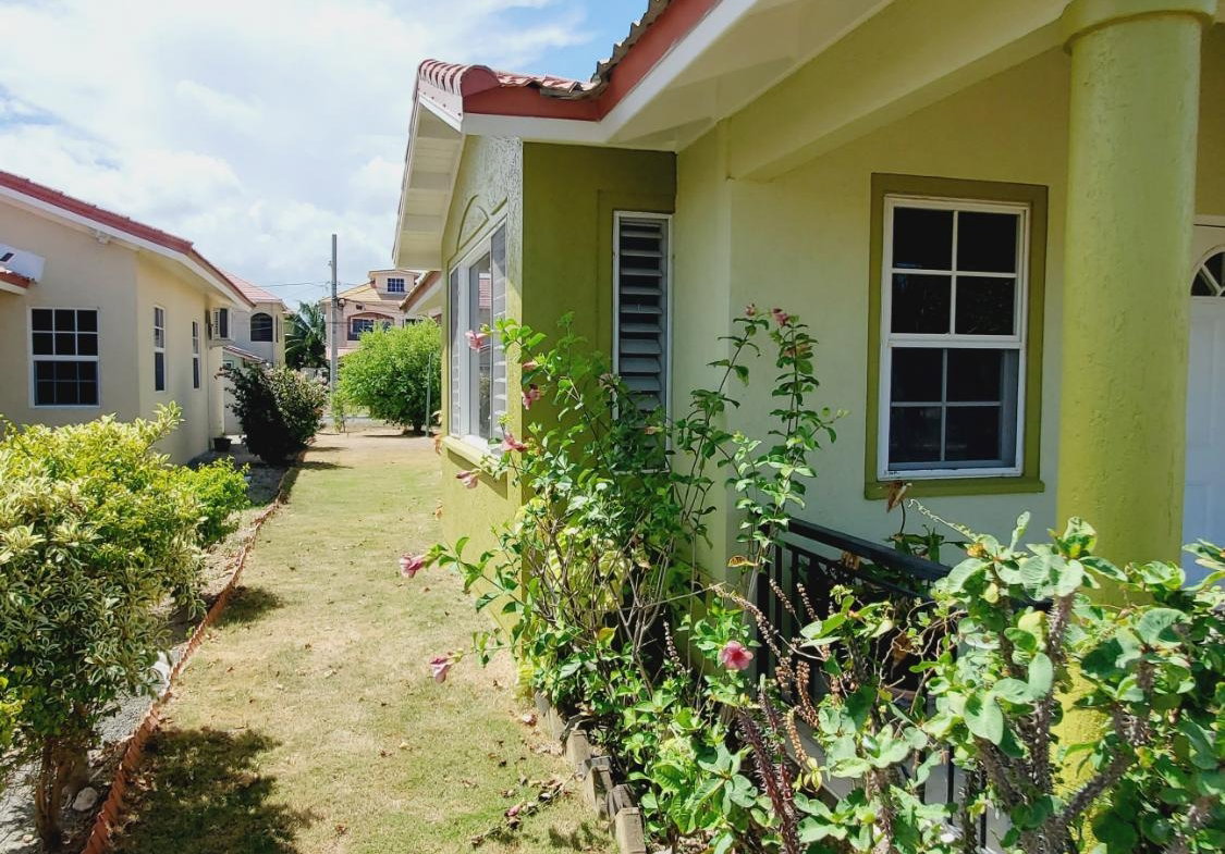 Twenty-Fifth image of 190 Waverly Close in Portmore Country Club, St. Catherine, Jamaica - property is For Rent