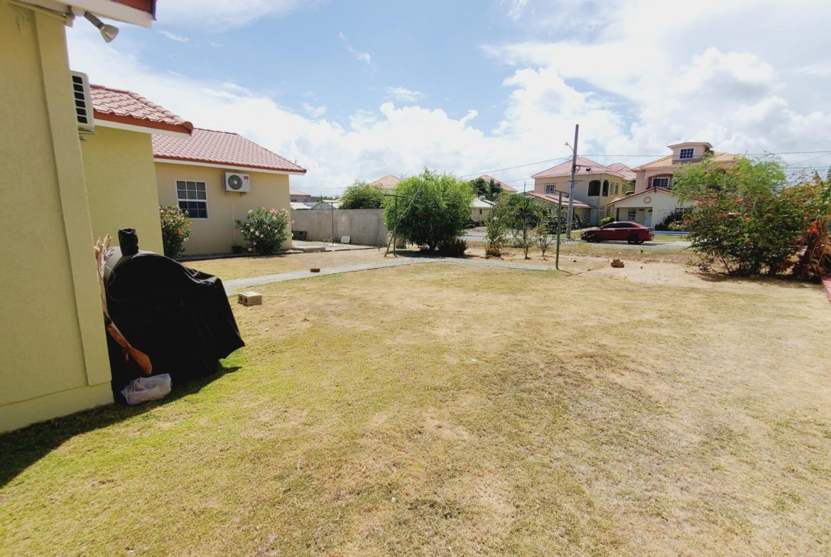 Twenty-Sixth image of 190 Waverly Close in Portmore Country Club, St. Catherine, Jamaica - property is For Rent