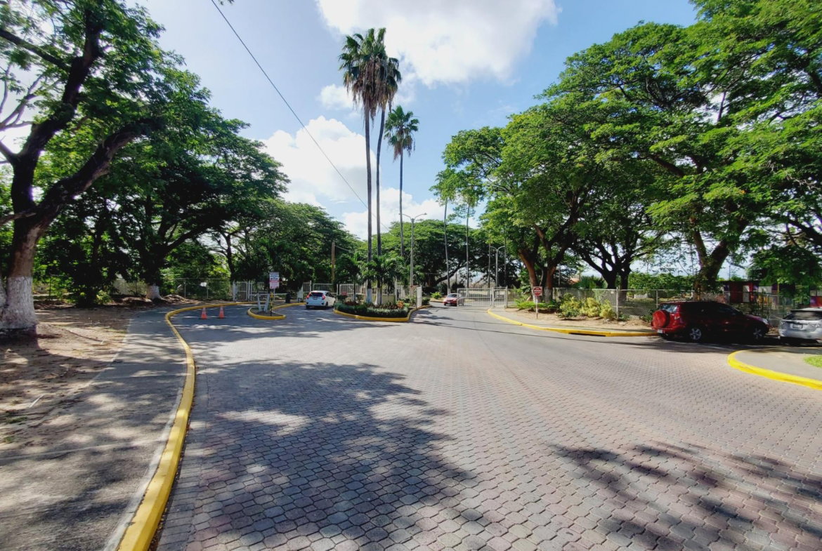 Twenty-Ninth image of 190 Waverly Close in Portmore Country Club, St. Catherine, Jamaica - property is For Rent