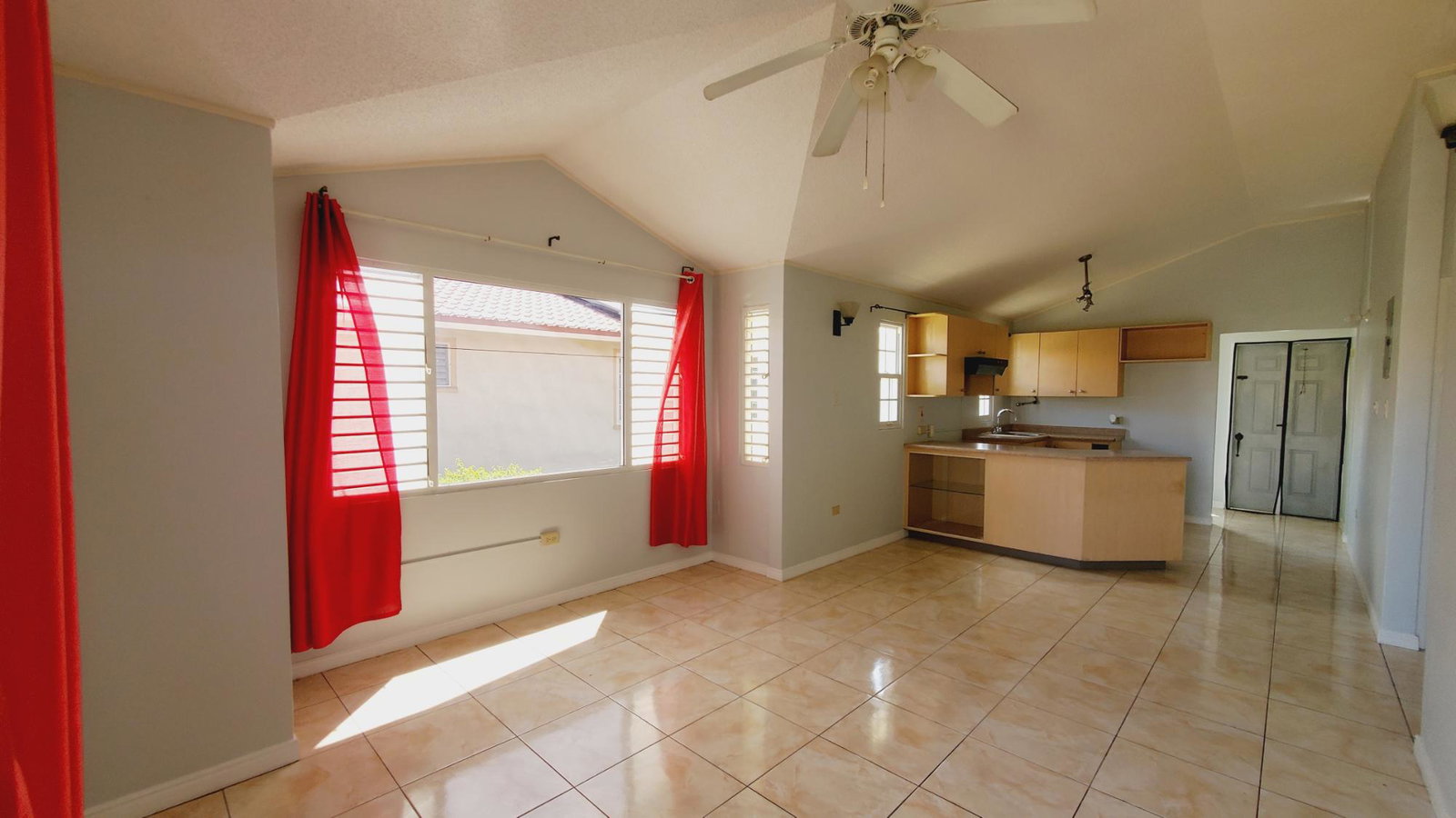 Fifth image of 190 Waverly Close in Portmore Country Club, St. Catherine, Jamaica - property is For Rent