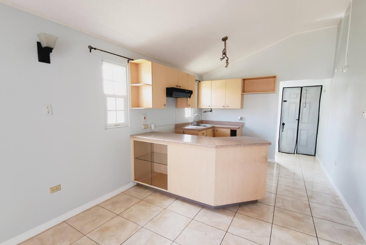 Eighth image of 190 Waverly Close in Portmore Country Club, St. Catherine, Jamaica - property is For Rent