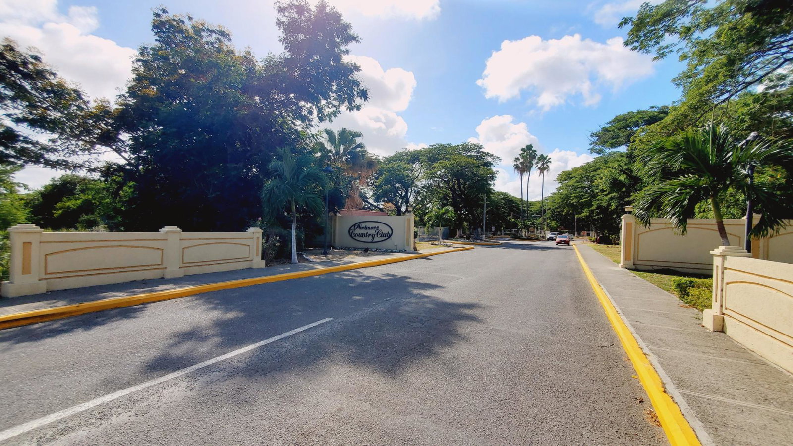 First image of 190 Waverly Close in Portmore Country Club, St. Catherine, Jamaica - property is For Rent